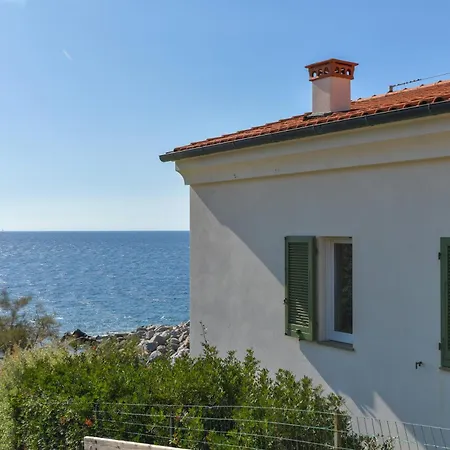 Il Quartiere Montecristo * Pomonte
