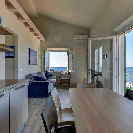 Il Quartiere Montecristo Apartment *