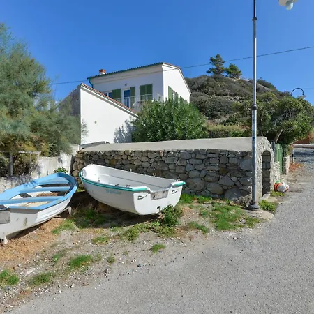 Il Quartiere Montecristo Apartment *